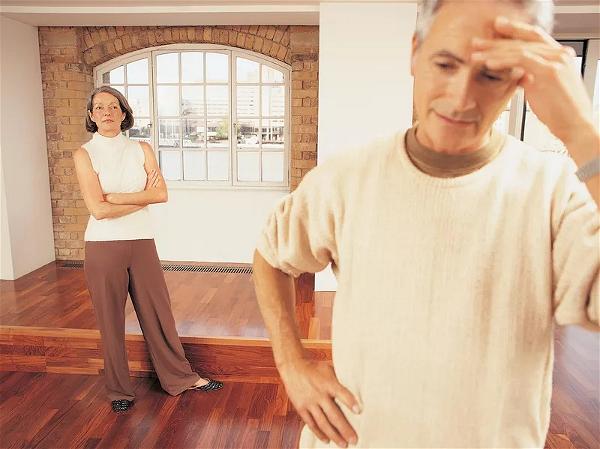 couple in trouble