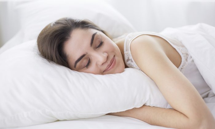 quit drinking improve sleep 700x420