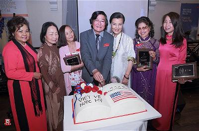 tg phan khoi nguyen vvnm 2018 cat banh tai le trao giai vvnm 2018