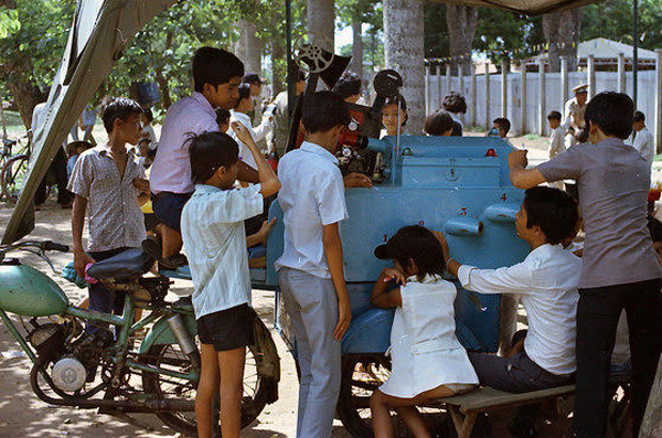 chieu bong thung3