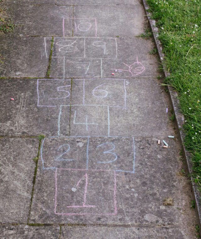 Hinh 3 pexels ellie burgin 1661546 24450865 640x761