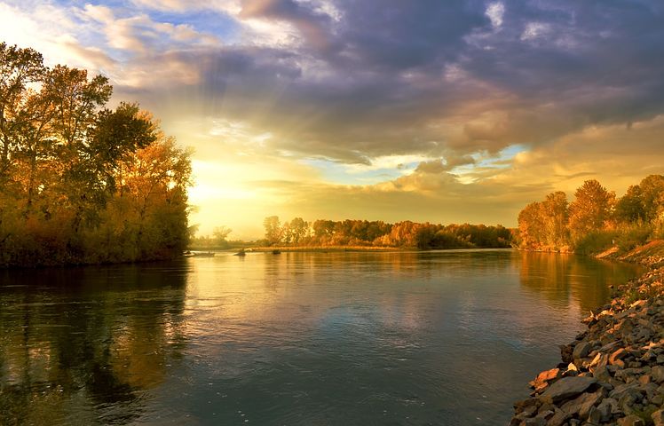 river 219972 480
