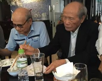 viet cho chungquanhmautimhoasim image007